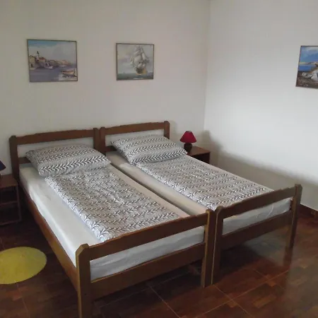 With Parking Space - 15823 Novi Vinodolski
