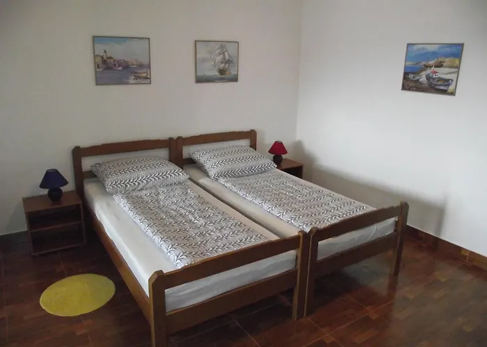 With Parking Space - 15823 נובי ווינודולסקי